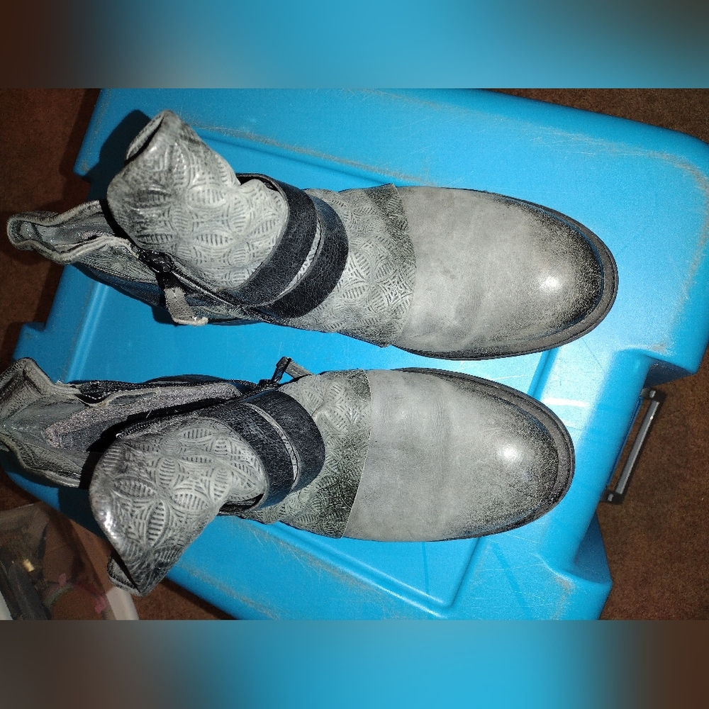 Miz Mooz Ankle Boots